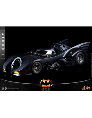 Hot Toys 1/6 Batman (1989)...